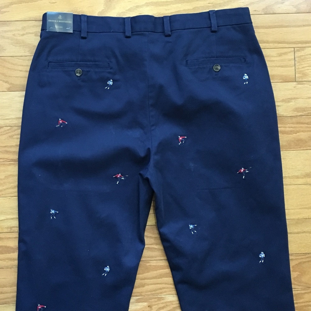 Brooks Brothers Khaki Pants Navy Blue Football NWT - Picture 4 of 8